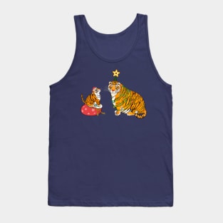 Christmas tiger’s family / Year of the Tiger /New Year 2022/ Tiger 2022 Tank Top